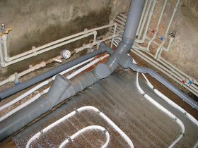 Монтаж канализационных труб в Пскове