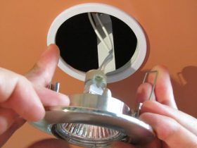 Замена люминесцентных ламп на светодиодные в Пскове